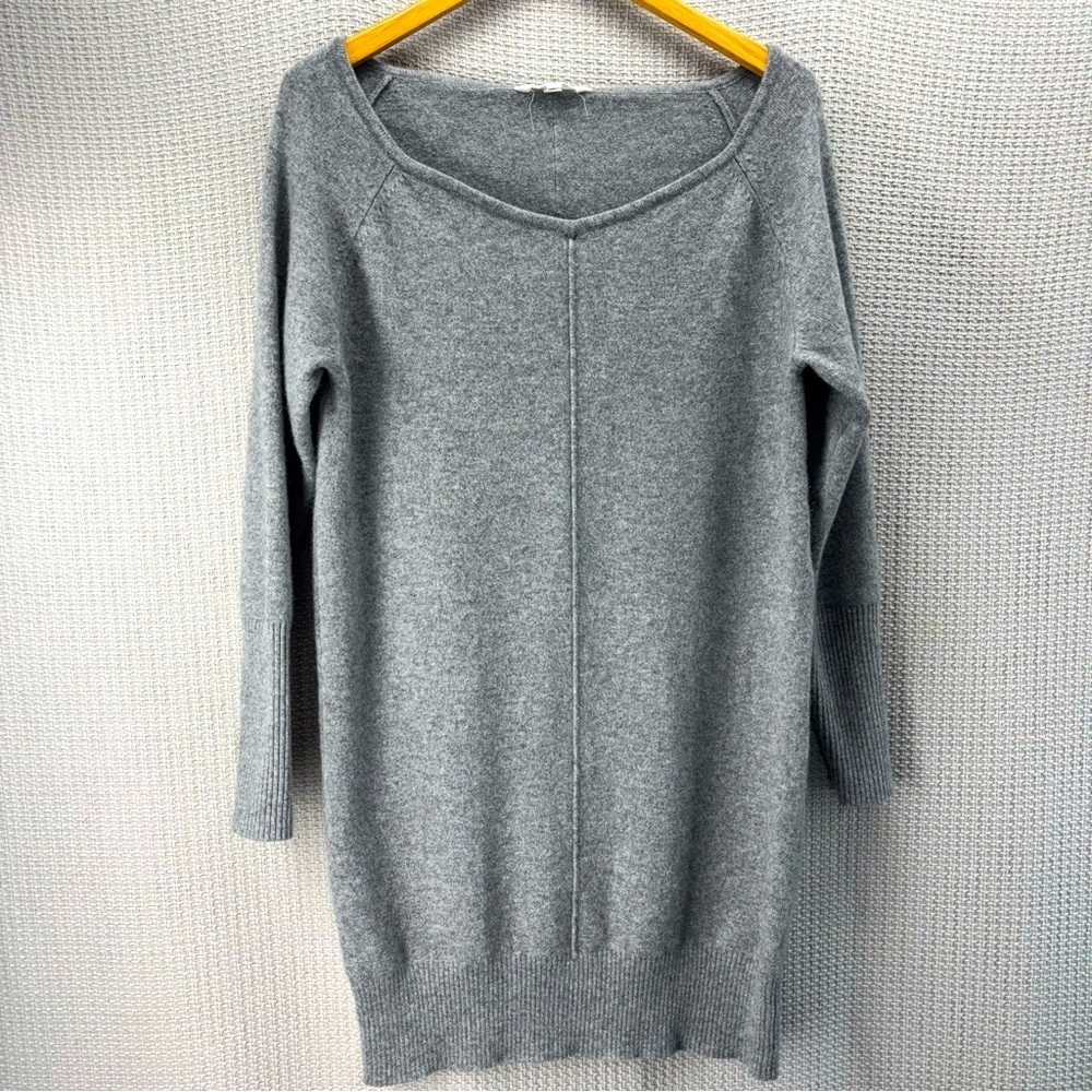 Athleta Sweater Women's Med Crave 100% Cashmere Gray Long Sleeve Soft V Neck